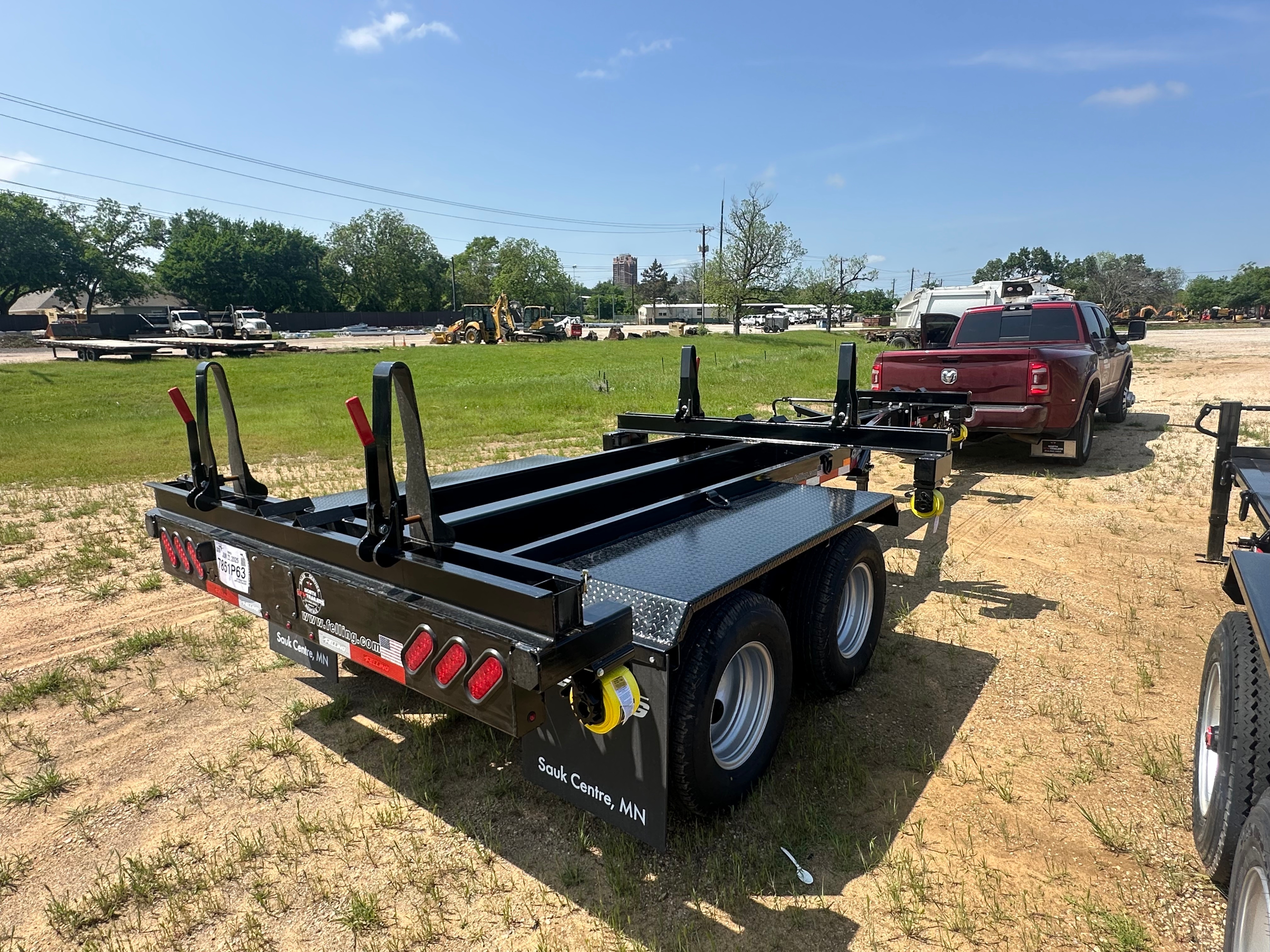 Felling Extendable Pole Trailer UPT & PCD Series Utility Pole Trailer 3.jpg