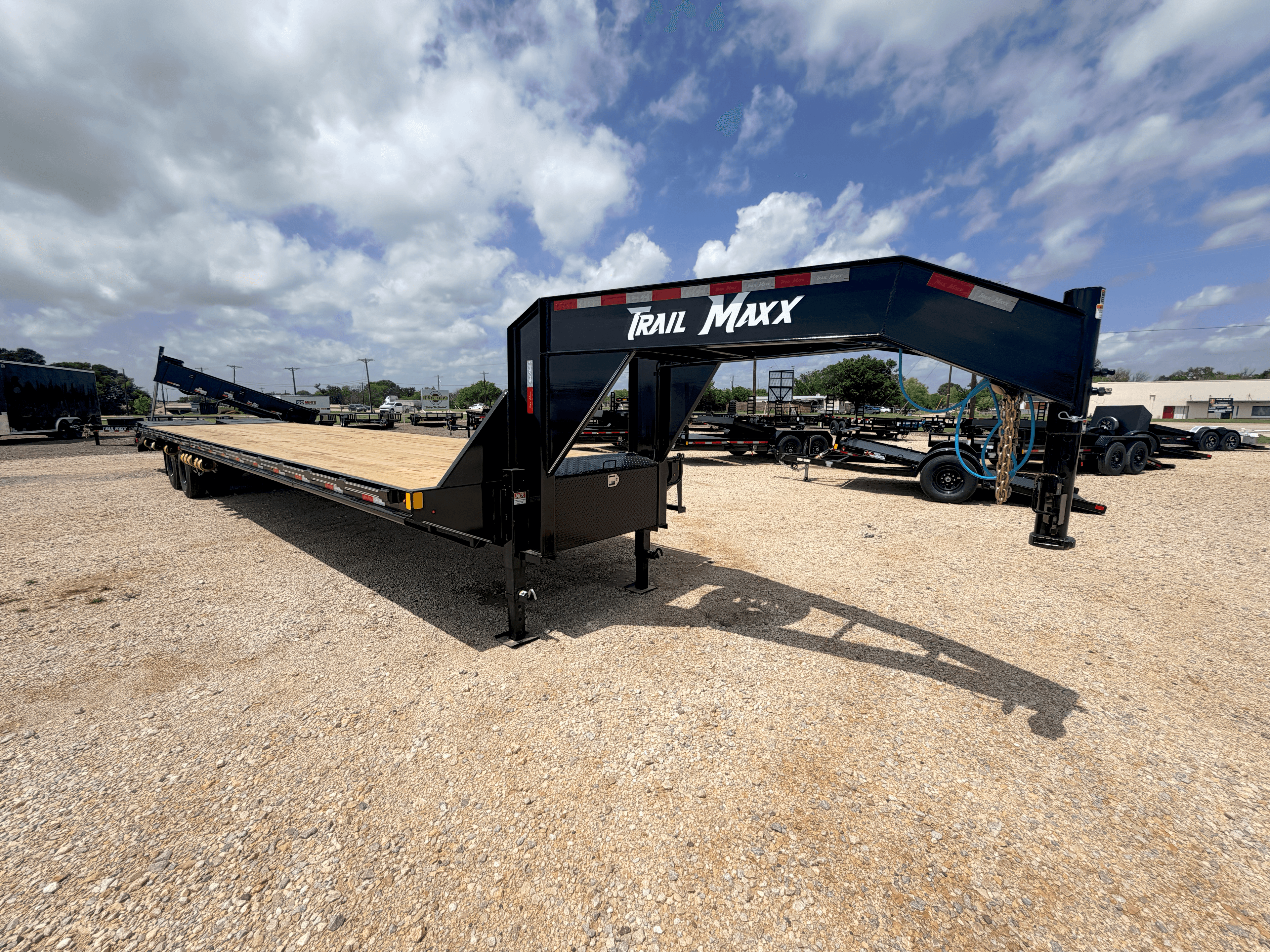 Trail Maxx 35' Gooseneck Deckover Trailer 5' Dovetail Mega Ramps 1.png